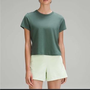 lululemon classic fit cotton blend t-shirt - size 2